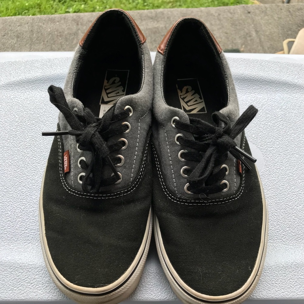 Black and gray Vans